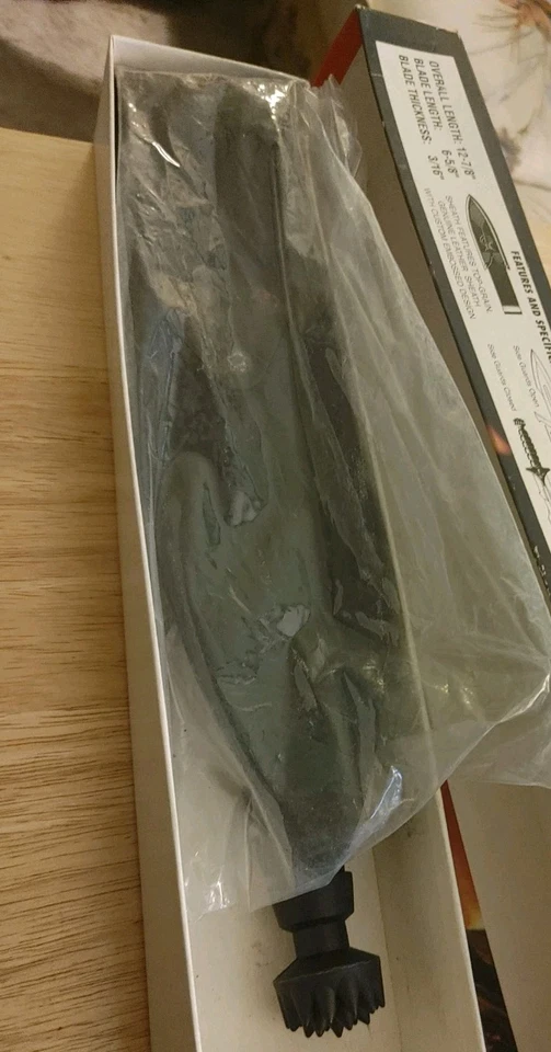 United Cutlery UC726 Star Trek Klingon Knife Phoenix Dagger in Sheath & Open Box - Image 3 of 4