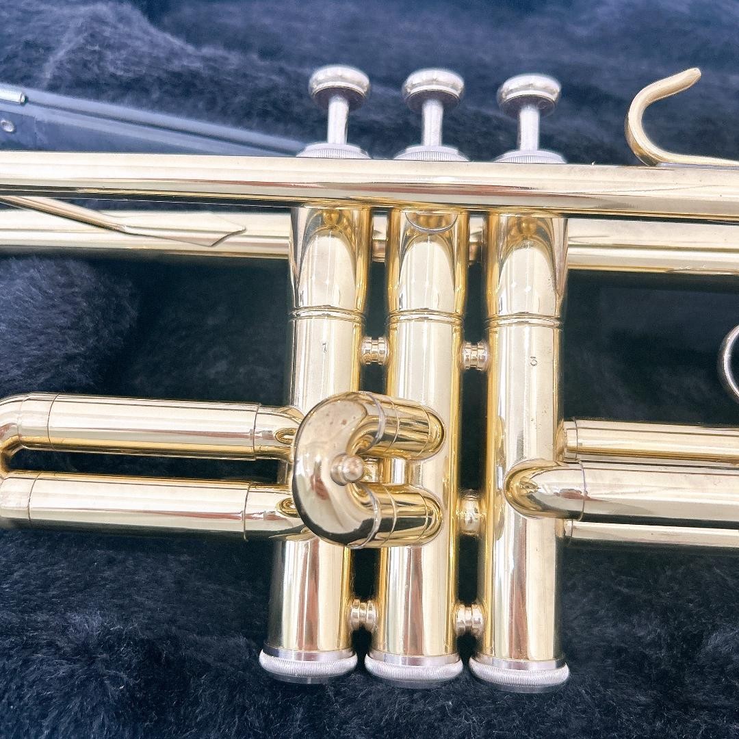 Jupiter トランペット JTR-300 / Vincent Bach 2C Jupiter JTR-300 Trumpet with Vincent Bach 2C Mouthpiece and