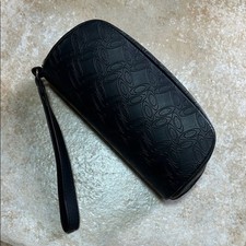 Oakley Women's Soft Zip Up Sunglasses Wristlet Case