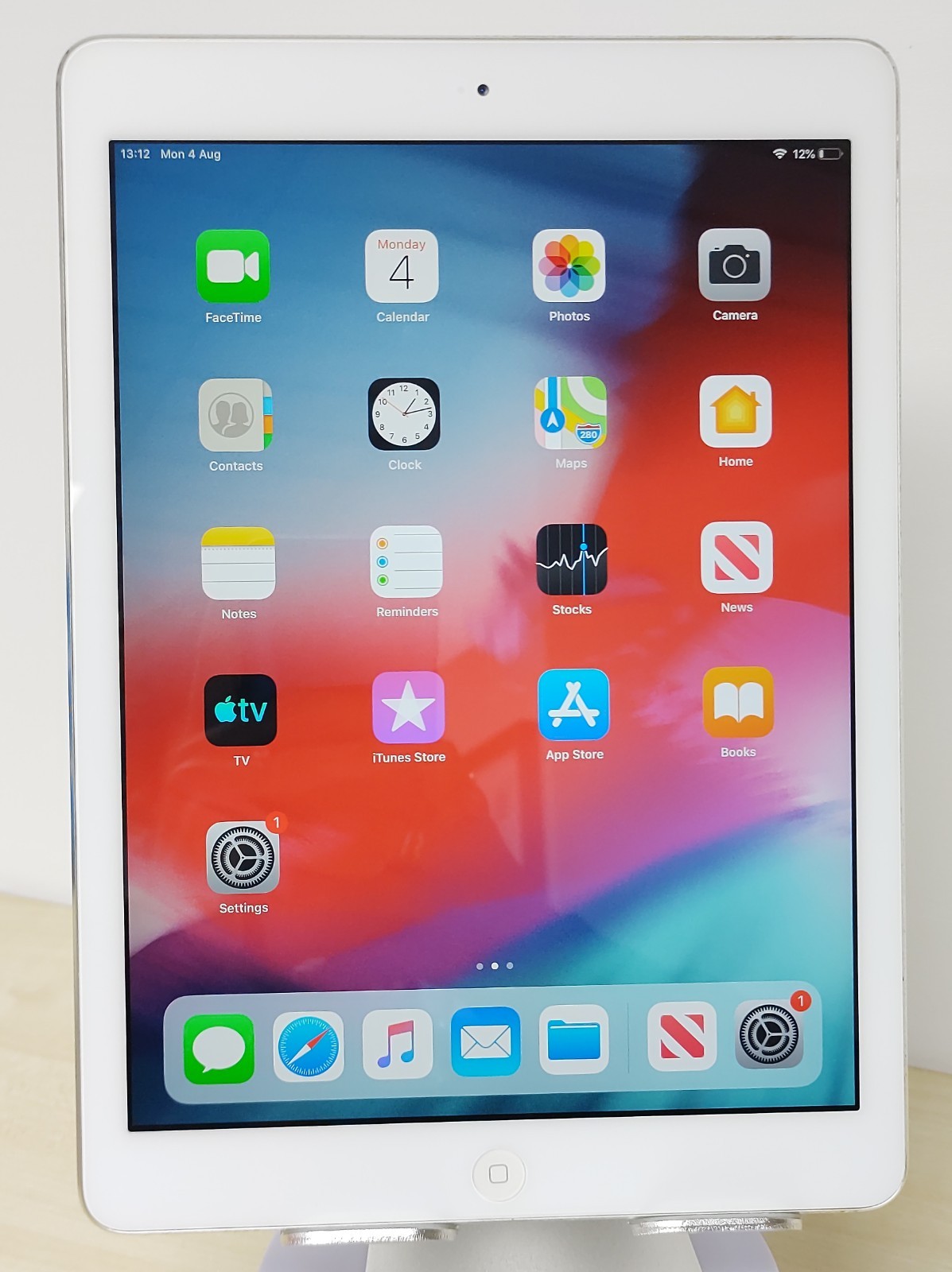 Apple iPad Air 1st Gen. A1474 16GB Wi-Fi Only 9.7in *WORKING - NO POWER BUTTON*