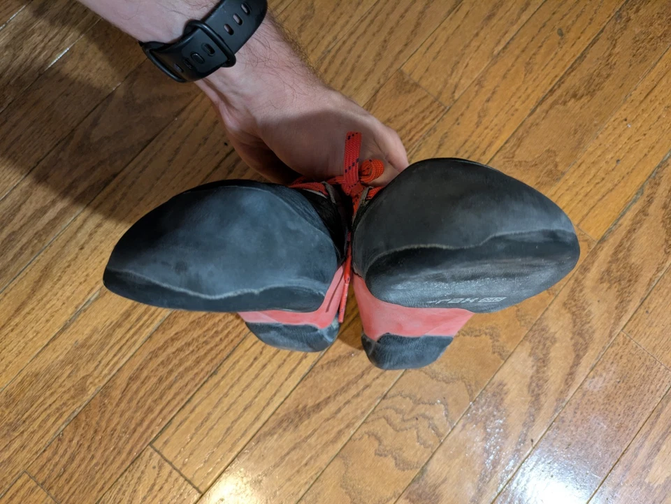 Evolve Oracle Climbing Shoes - Men's EU Size 44, US 10.5, good condition - Image 2 of 3