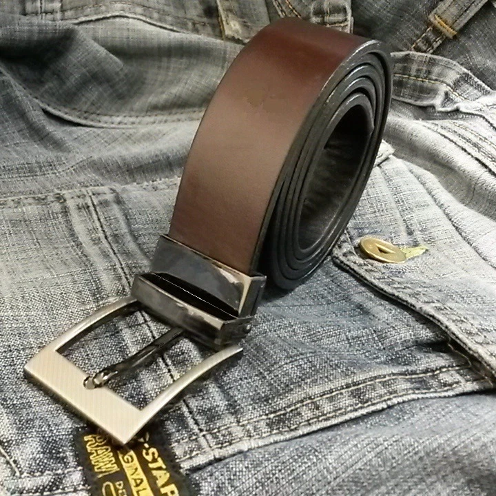 Mens New Leather Reversible Belts Metal Buckles - Black / Brown - Sizes 26-58"  - Image 2 of 4