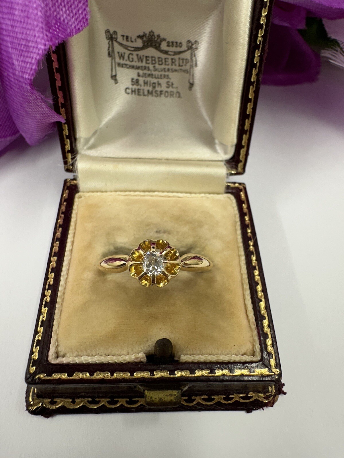 Pretty Diamond Single Stone 18k Yellow Gold Ring