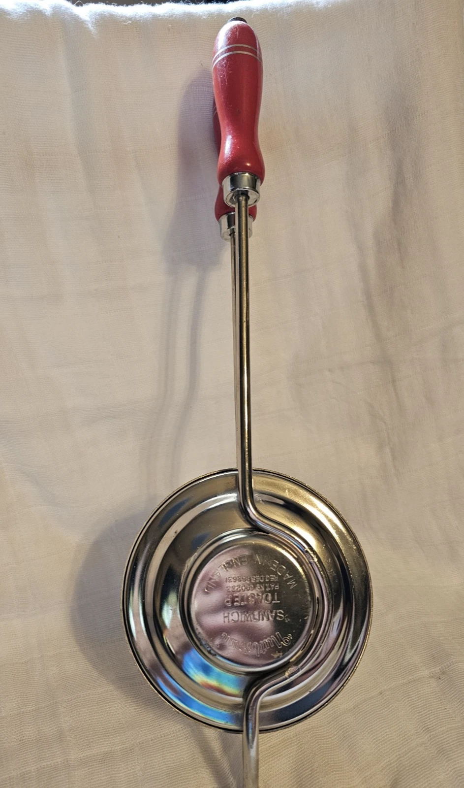 Vintage NUTBROWN handheld Sandwich Toaster with red handles made in England