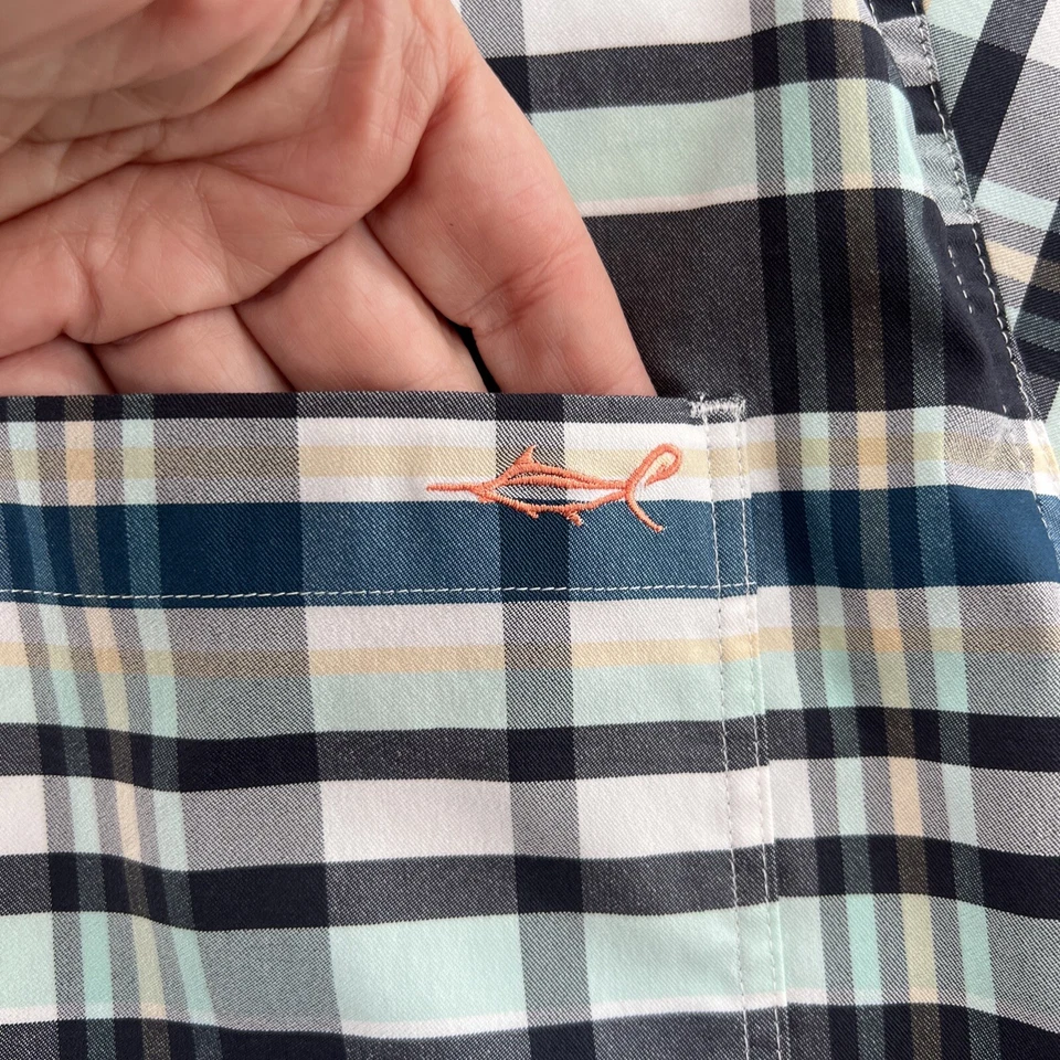 Salt Life Shirt Men’s Medium Blue Plaid Short Sleeve Button Up SLX Performance - Image 2 of 4