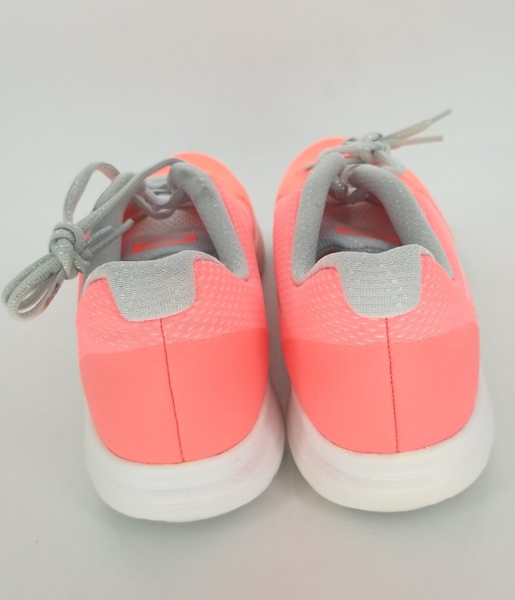 3051 Nike Girls Revolution 3 SE (GS)Sneakers Lava Glow/White Size 5.5Y US