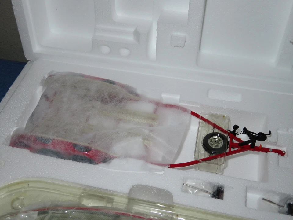 #8 DALE EARNHARDT JR. 2003 RANGER BOAT & TRAILER ACTION 1:24  (1,728 LE) HQ ITEM - Image 3 of 4