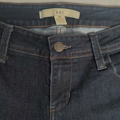 Pantalones de mezclilla ajustados elásticos lavados oscuros Forever 21 XXI para mujer talla 29 - Imagen 3 de 5