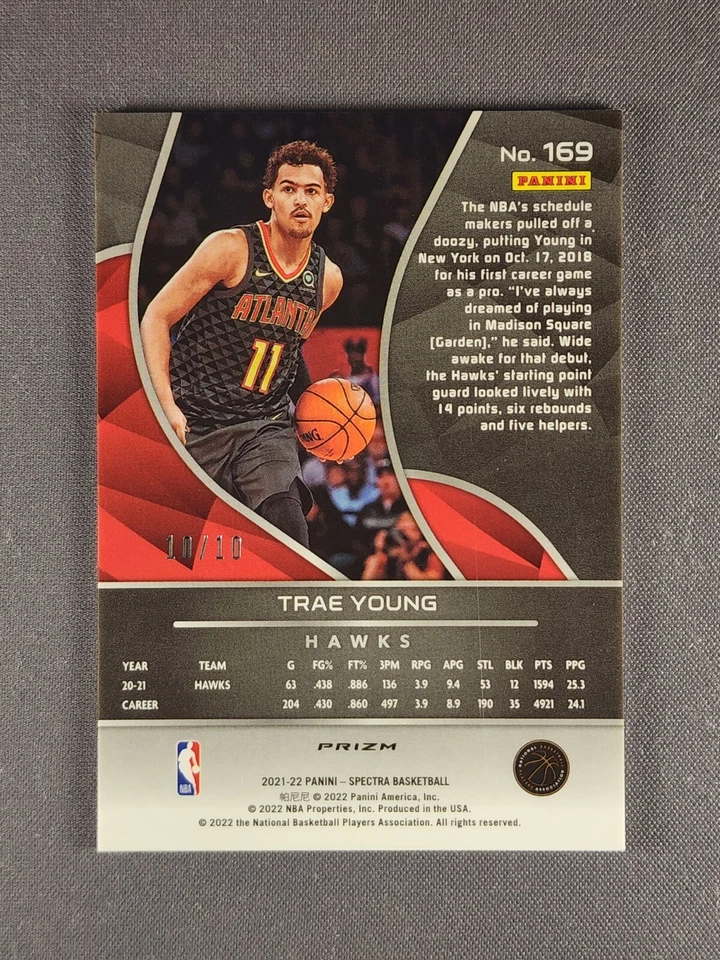 2021-22 Panini Spectra #169 Trae Young /10 Gold Hyper Asia Prizm SSP #10/10 - Image 2 of 4