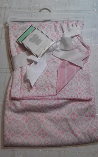 NEW Manhattan Kids Jersey Reversible Baby Girl Infant Crib Blanket Pink Gray