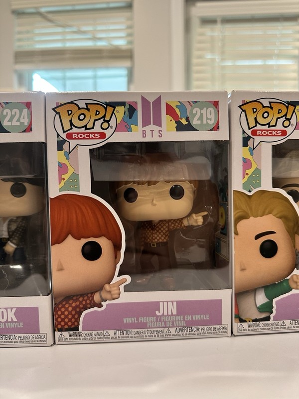 Funko Pop! Vinyl Rocks BTS Jin #219 Music Vinyl Figure Standard 1 Pack