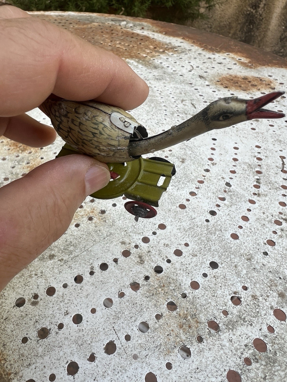 Penny Toy Goose Oscillating Head Goose