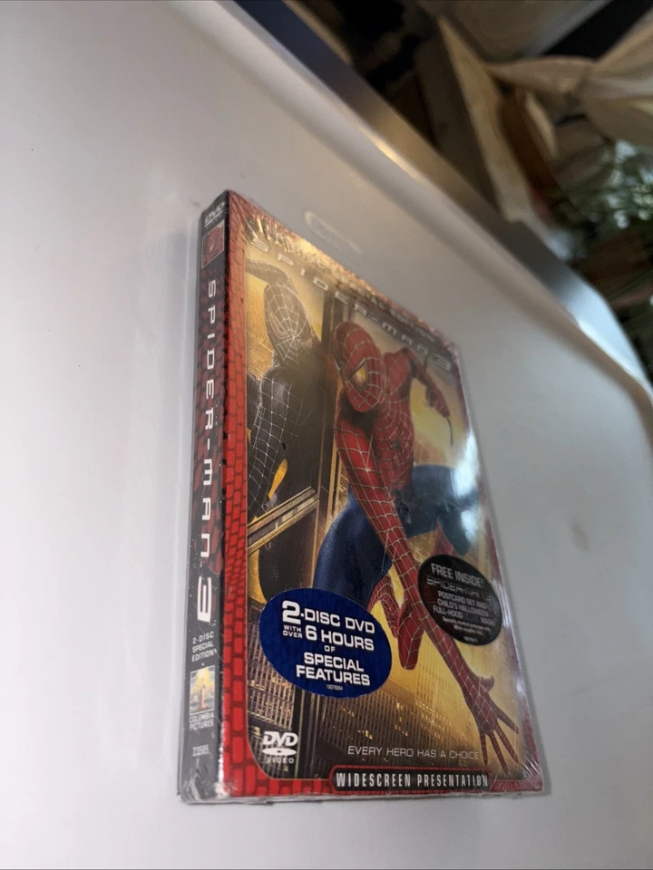 Spider-Man 3 (DVD, 2007, 2-Disc Special Edition) with Postcard Set And Mask. New - Image 4 of 4
