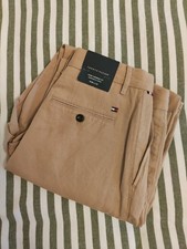 RRP £150 Tommy Hilfiger Men's Greenwich Chino Wide Tapered Fit Size 28