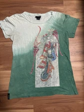 Citron 3.33 Graphic Geisha Cotton SS Green Graphic T-shirt Size Medium