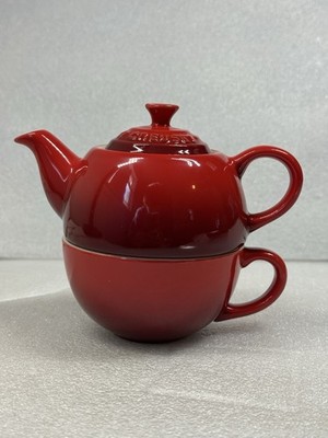 LE CREUSET 赤 ティーポット 陶器製 Red Le Creuset Tea for One Set - Tea Pot and Cup Cerise Red