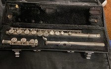 Yamaha YFL-222 Silver Student Flute w/ Hard Case