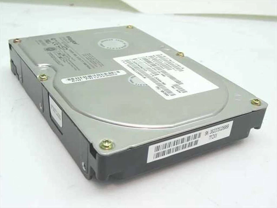 Maxtor D740X-6L 40GB 3.5" IDE Internal Hard Drive - MX6L040J2 - Dell 7J378 - Image 2 of 3
