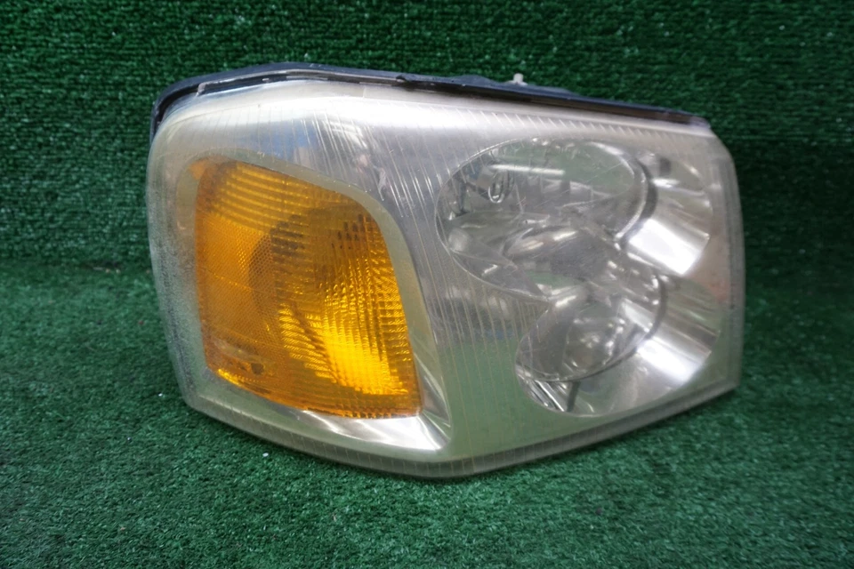 2002 2003 2004 2005 2006 2007 08 09 GMC Envoy Base Faro Izquierdo OEM 15866071 Foto 2 de 4