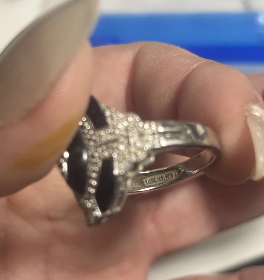 ¡Increíble oro blanco de 14k con ónix y diamantes! ¡Estilo Art Deco! Foto 2 de 4