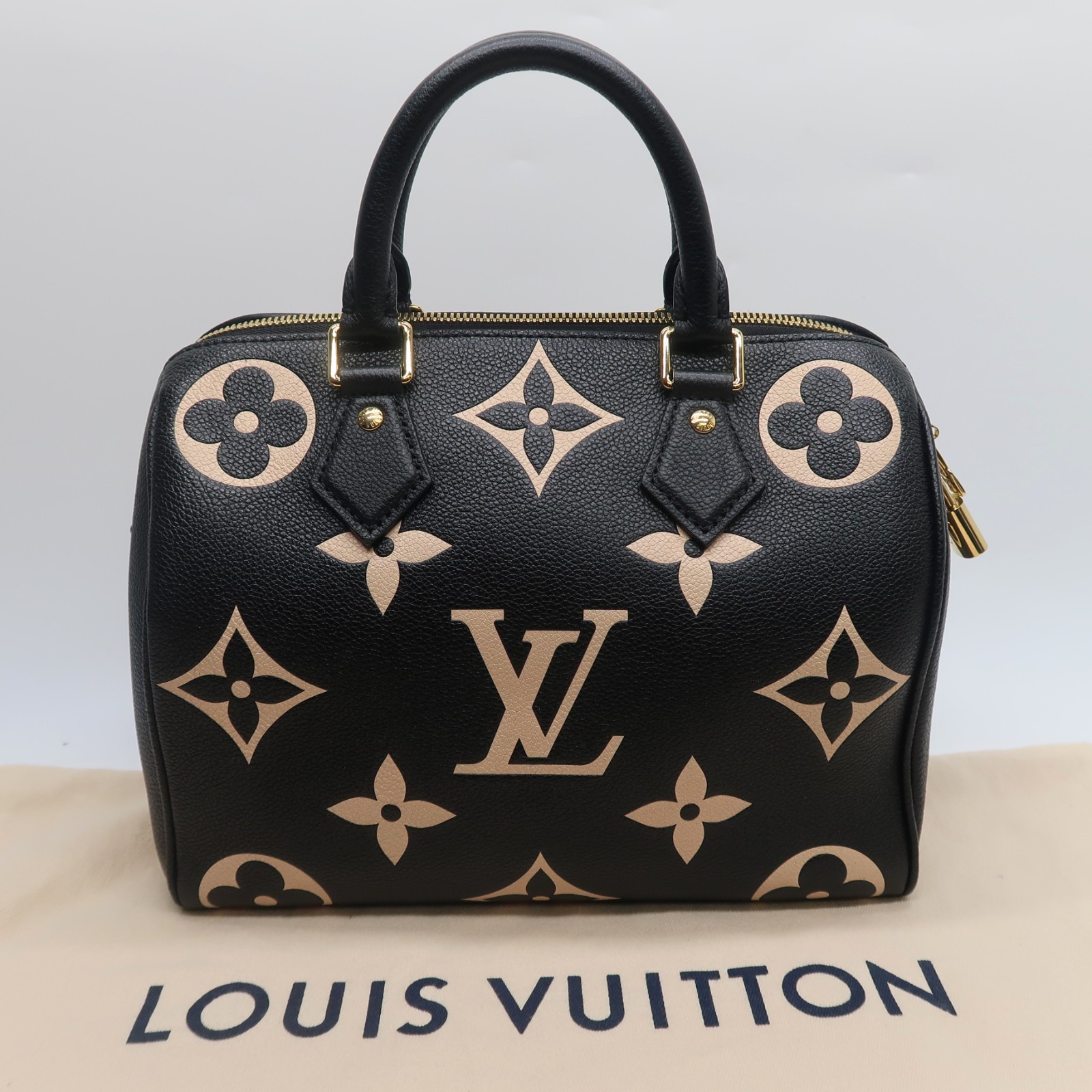 Louis Vuitton Speedy Bandouliere 25 Handbag - IMMACULATE with Dustbag