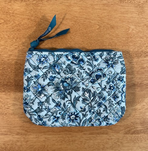Vera Bradley Cosmetic Bag/Pouch Floral NWOT Quilted Cotton With Zipper
