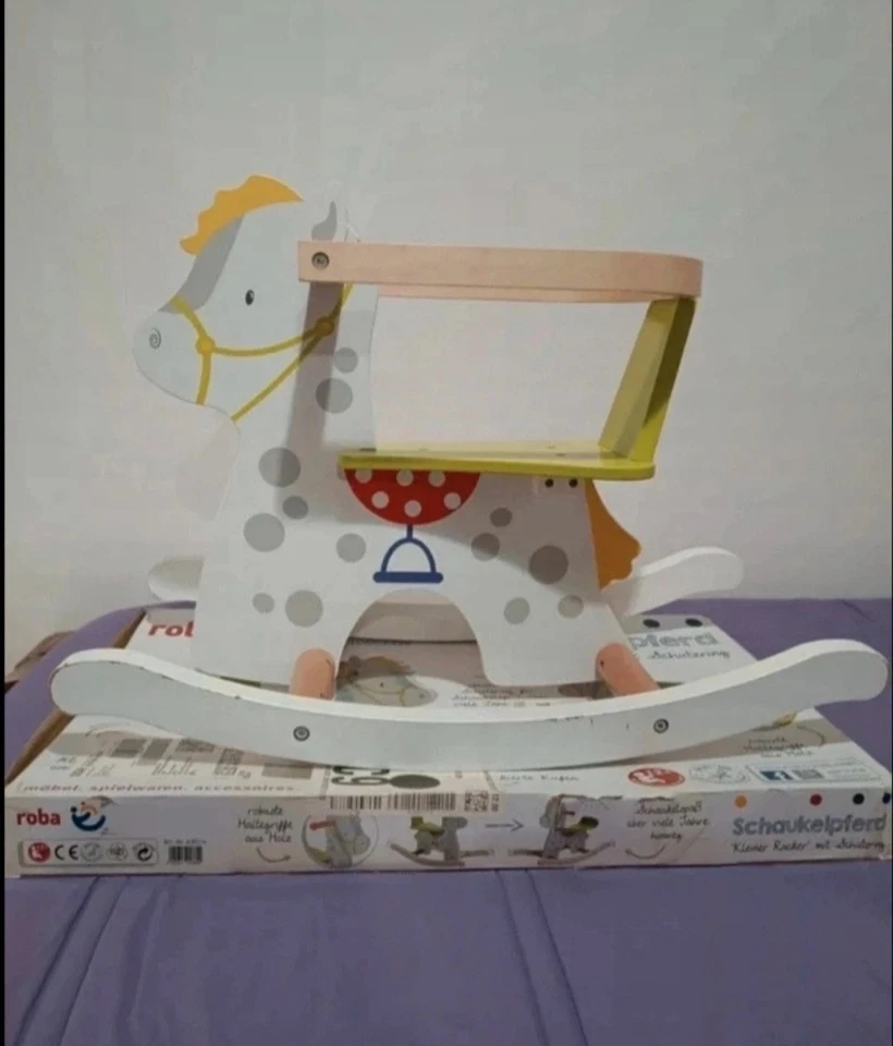 Cavallo a dondolo Roba colore bianco, con fantasia grigio e rosso, seduta verde - Immagine 2 di 4