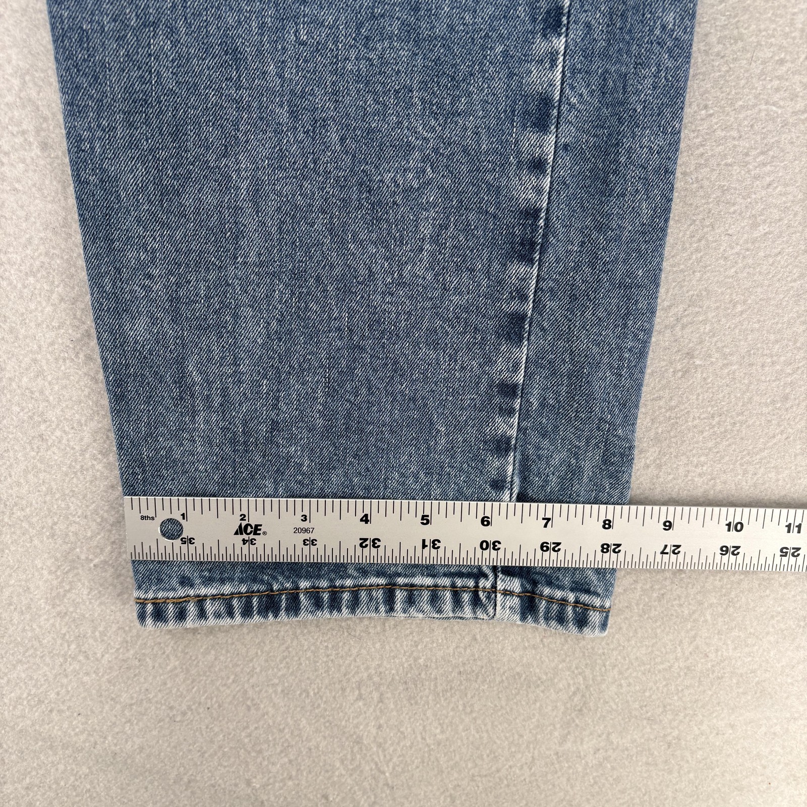 Levis 505 Jeans Mens 36x32 Blue Medium Wash Straight Leg Stretch Denim 5-Pocket thumbnail 10