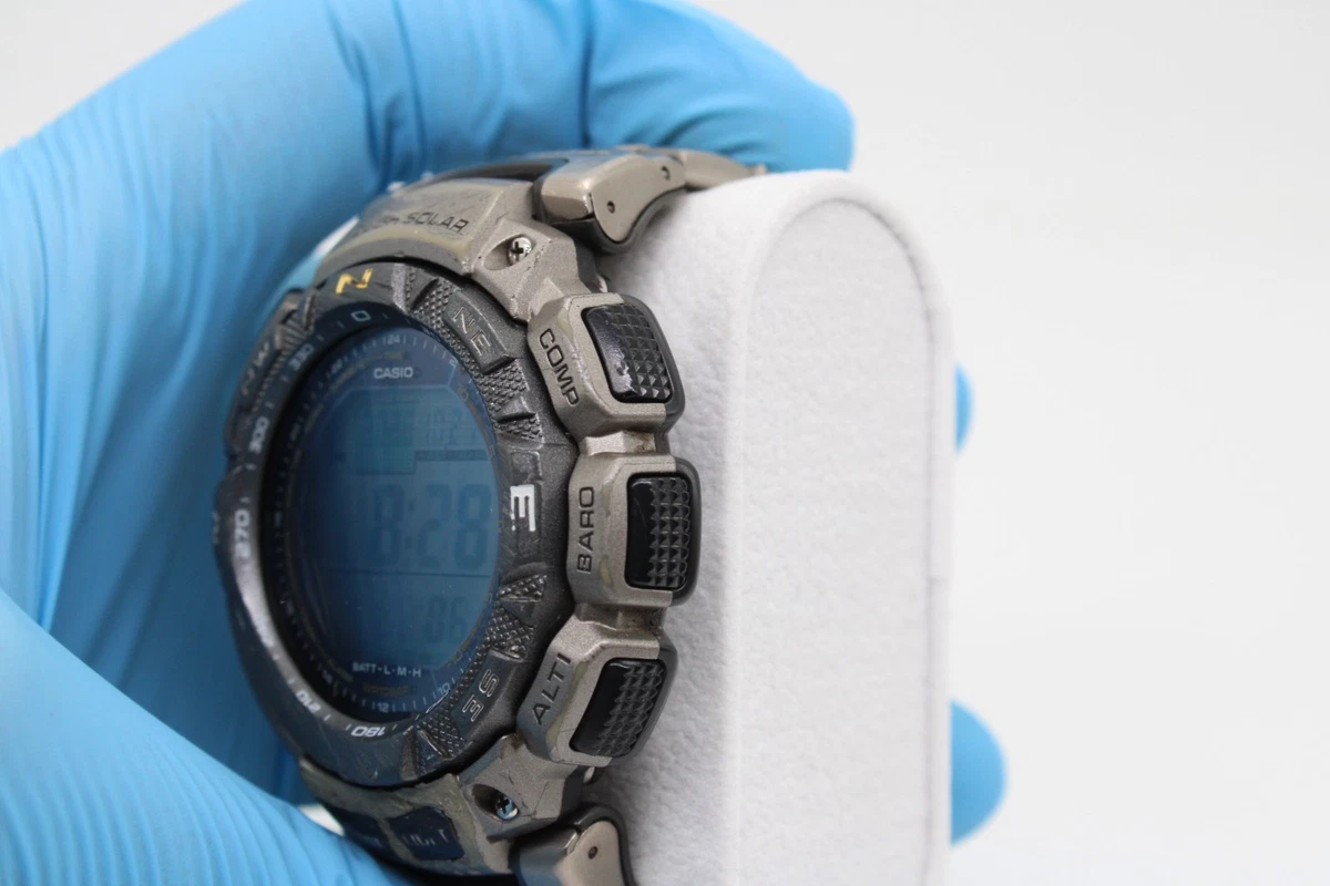Casio Pathfinder PAG-240T Titanio Triple Sensor Resistente Solar Funciona Funciona Cargado