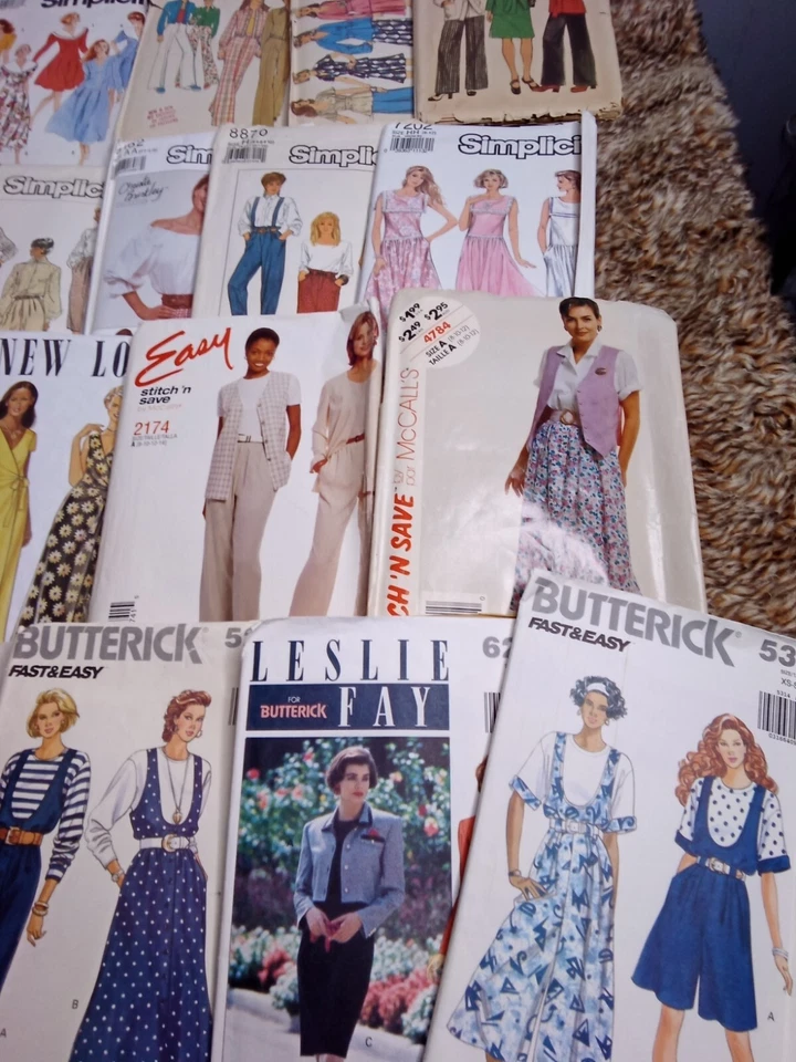 Lot of 27 Vintage Sewing Patterns Women's Fashion Clothes Dress Simplicity Mixed - Image 4 of 4