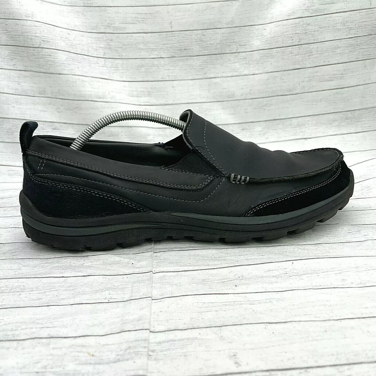 Skechers superior top gains black