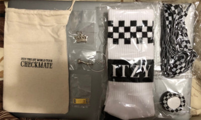 NEW ITZY 1st World Tour: Checkmate World Tour USA VIP Special Gift FREE SHIP USA