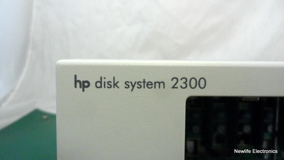 HP A6490A SureStore Disk System 2300 (No Drives) - Image 2 of 4