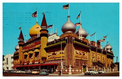 Old Cars Parked World's Only Corn Palace Mitchell South Dakota Vintage Postcard