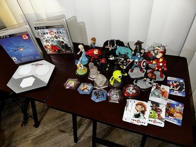 Disney Infinity PS3 Figure/Game lot