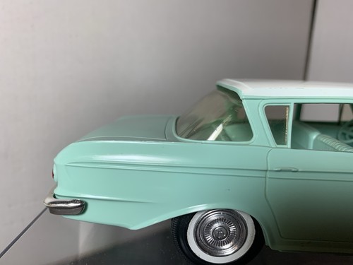 1962 AMC Rambler Classic 400 4-Dr Hardtop Two Tone Promo Car Model (damaged) - Picture 14 of 21