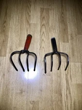 Antique Vintage Primitive Fork Rake Hoe 4 Tine Clam Oyster Claw Rustic Farm Tool