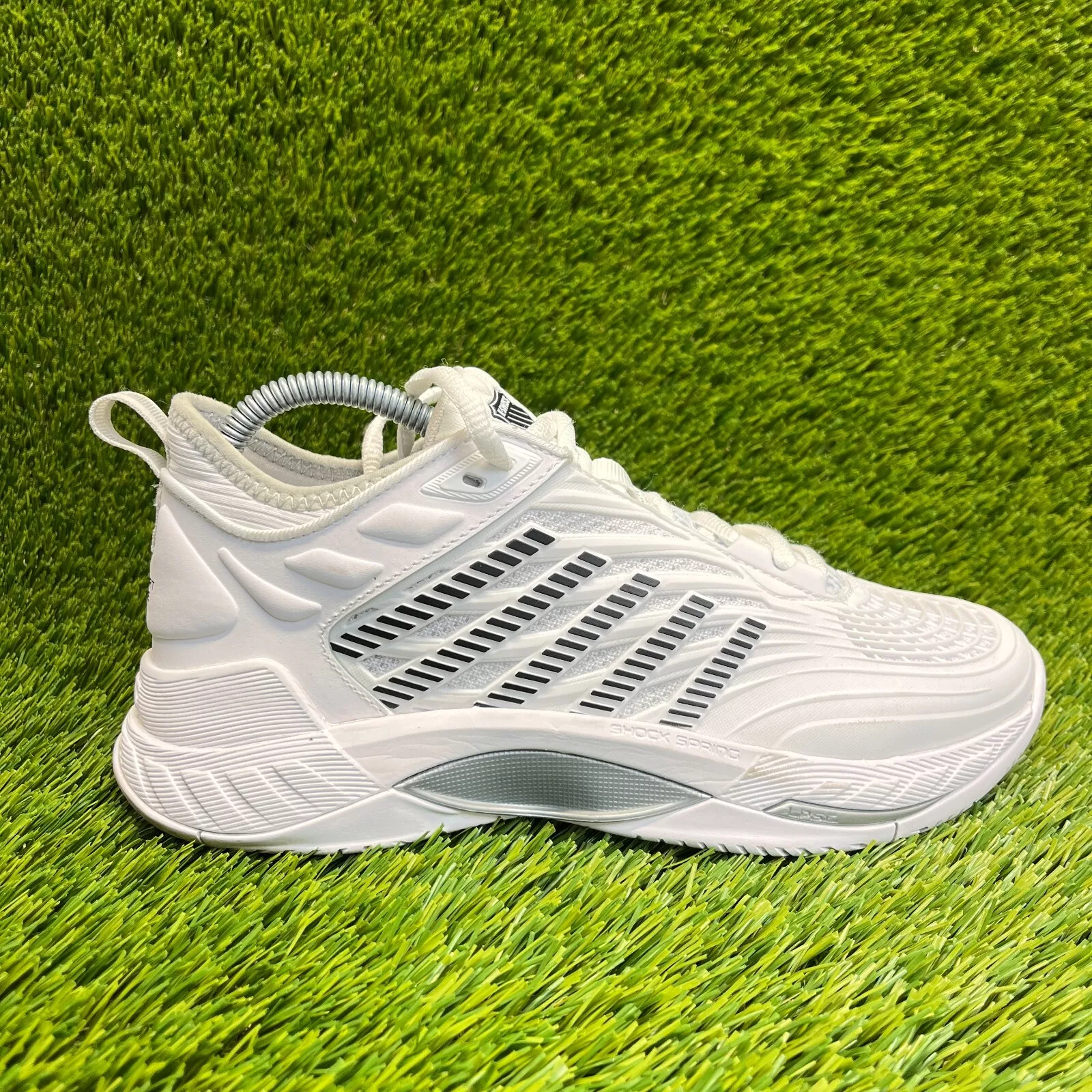 Baskets de tennis de course blanches K Swiss Hypercourt Supreme 2 pour femme pointure 8