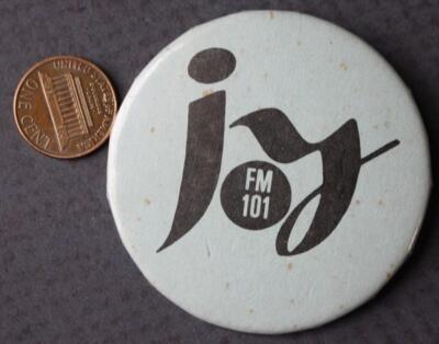 1970-80s Era Gainesville & Port St. Lucie Lake Wales Florida Joy 101 FM pin ----