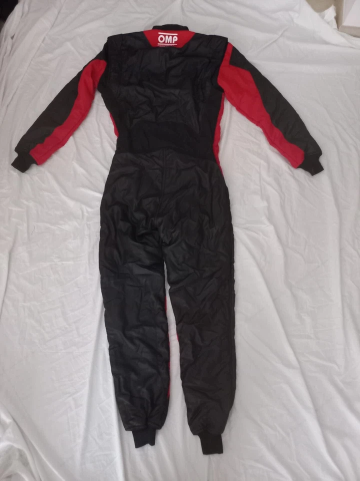 TUTA IGNIFUGA LEGGERA KART TG 50 NERO ROSSO OMP TECNICA AIR SENZA OMOLOGAZIONE - Immagine 2 di 4