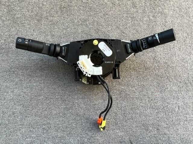 2009-2021 Nissan Frontier Combo Switch | 255609BH0B | Genuine OEM