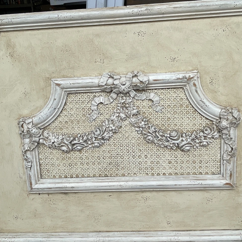 Vintage headboard - Image 2 of 2