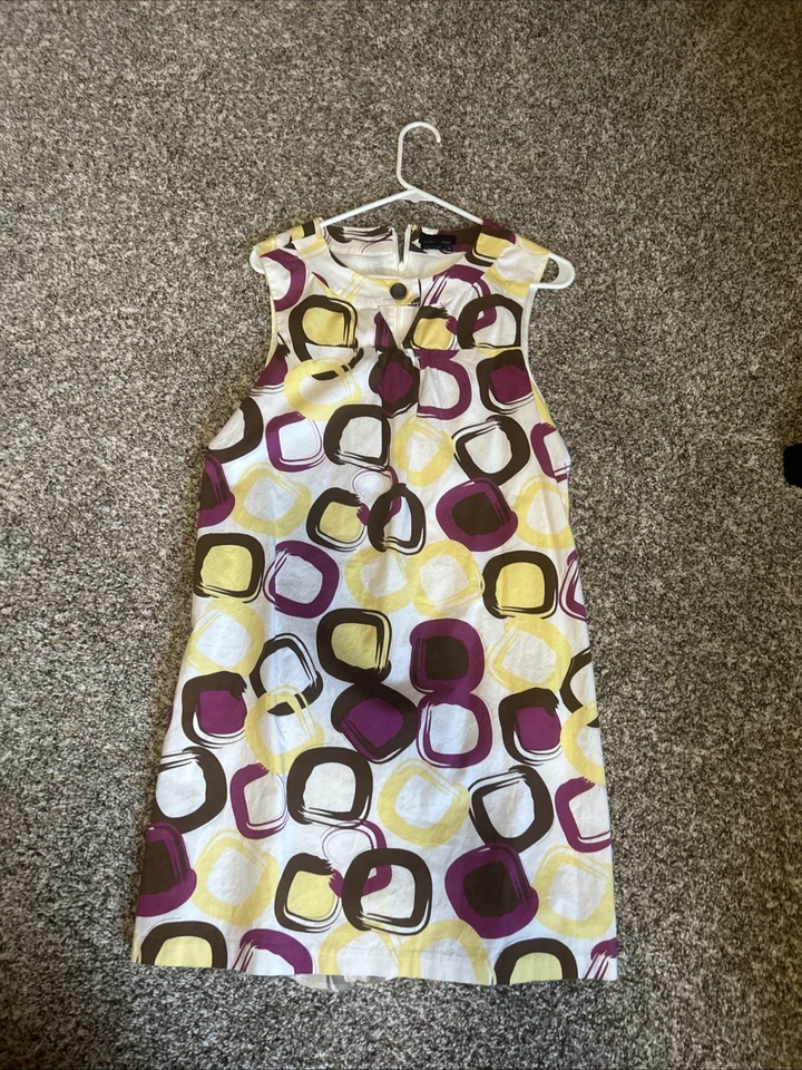 Vestido sem mangas Max And Cleo feminino tamanho 10 com buraco na fechadura e botão frontal - Imagem 3 de 4