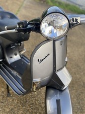 VESPA PX200E Scooter
