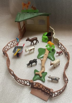Playmobil 6635 City Life Petting Zoo Playset with Animals and Accessories