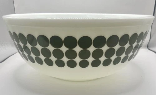 Vintage Pyrex Green Dot #404 4 Qt Mixing Bowl 1968-1973 NICE RARE