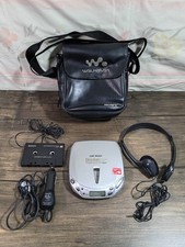 Sony Discman ESP2 Portable CD Player Silver D-E456CK GROOVE W/Sony Carrying...