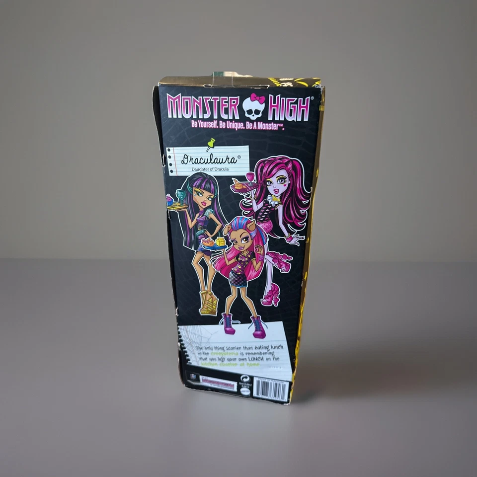 Mattel Monster High Creepateria Draculaura Doll 2013 Mattel Barbie Fashion NEW - Image 4 of 4