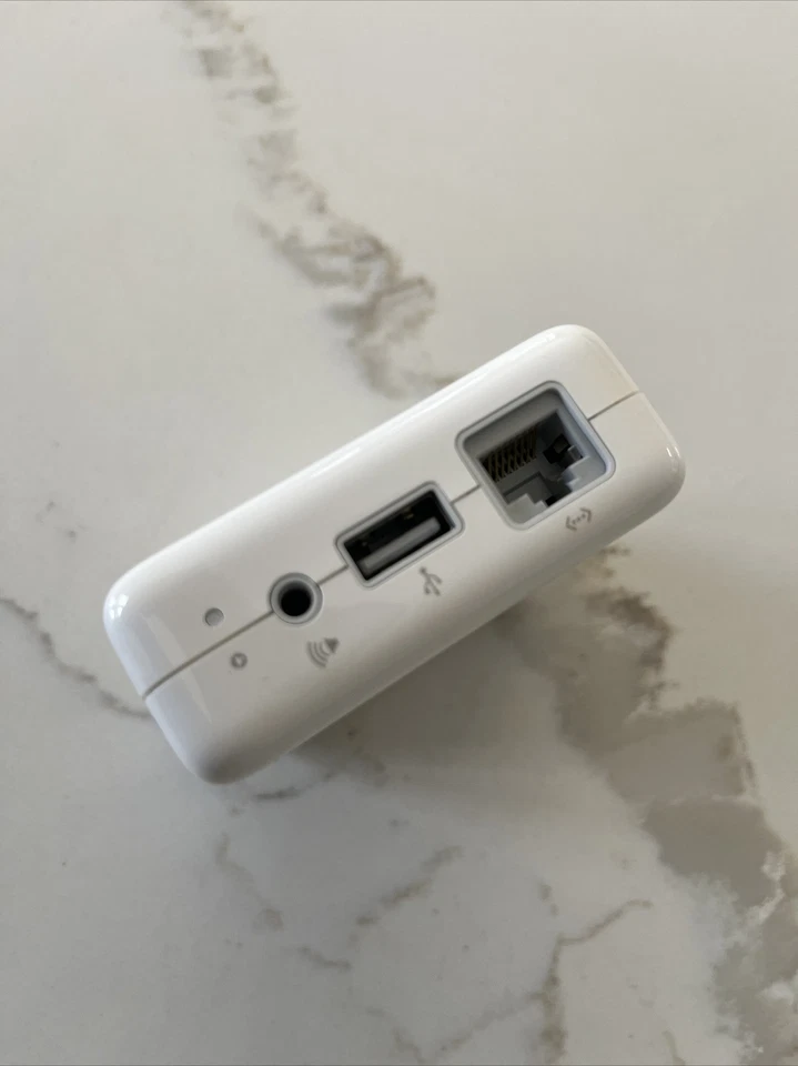 Apple AirPort Express 802.11n 1st Gen Ethernet Extender Router AirPlay A1264 - Image 4 of 4