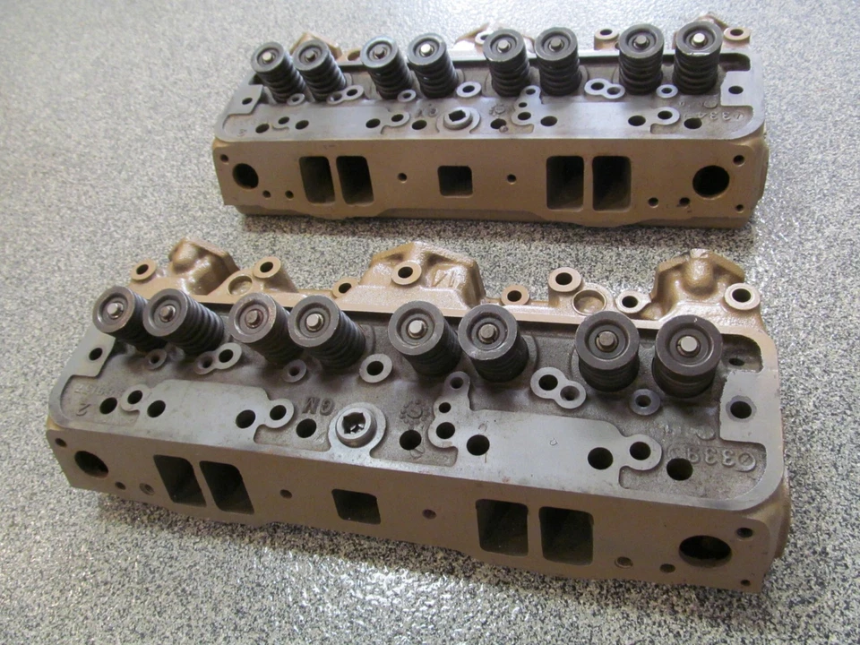 1957-1958 Oldsmobile 88 98 Used 371 Cylinder Head Set # 571869 J-2 Foto 4 de 4